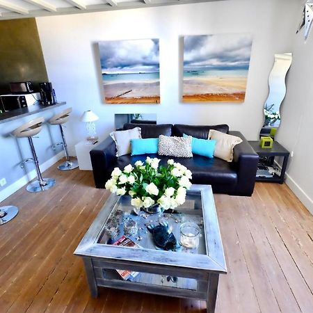 Superbe T3 Duplex Parking Prive Gratuit Sur Place Bordeaux Kültér fotó